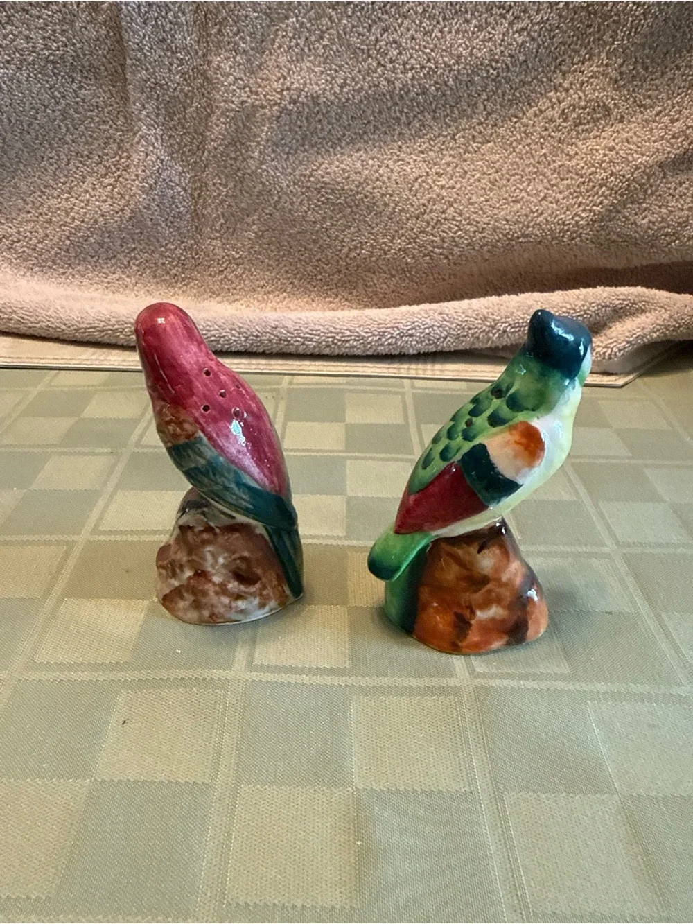 Vintage 1950s Ceramic Bird Salt & Pepper Shakers - Made in Japan